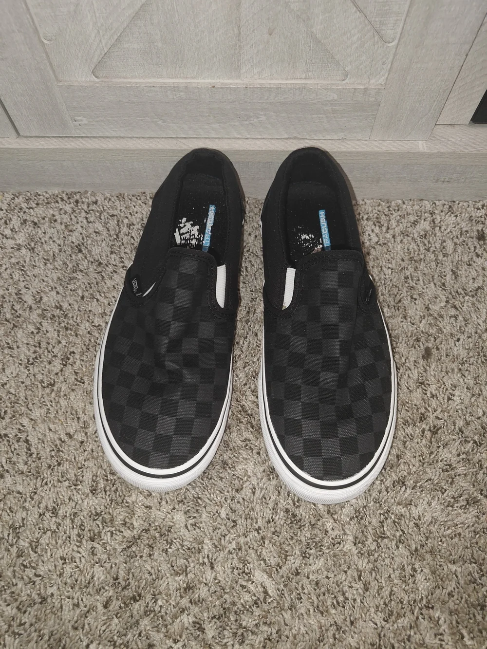 Vans slip sneakers